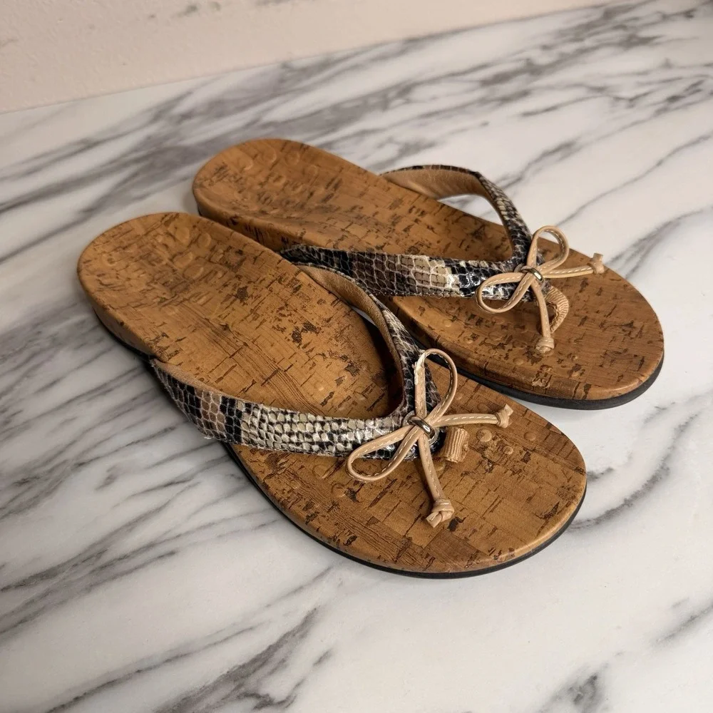 Vionic Cassie Rock Snakeskin Embossed Bow Orthotic Thong Sandals Flip Flops 6